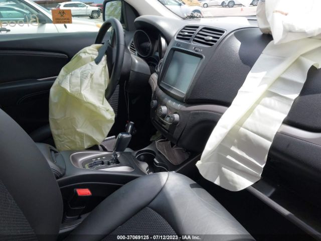 3C4PDCGG8JT475990 Dodge Journey Crossroad