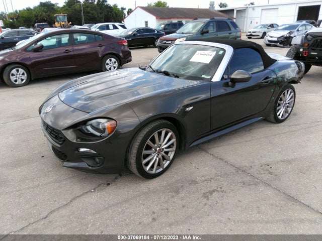 JC1NFAEK6J0138046 Fiat 124 Spider Lusso