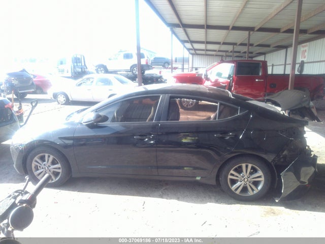 2018 HYUNDAI ELANTRA SEL VIN: KMHD84LF1JU493534