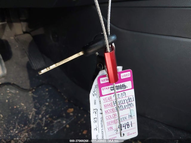 Hyundai ELANTRA SEL 2019 5NPD84LFXKH475503 Image 3