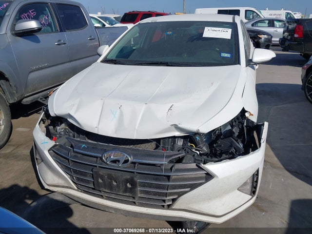 Hyundai ELANTRA SEL 2019 5NPD84LFXKH475503 Image 4