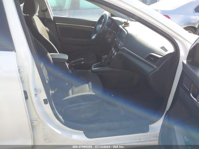 Hyundai ELANTRA SEL 2019 5NPD84LFXKH475503 Image 11