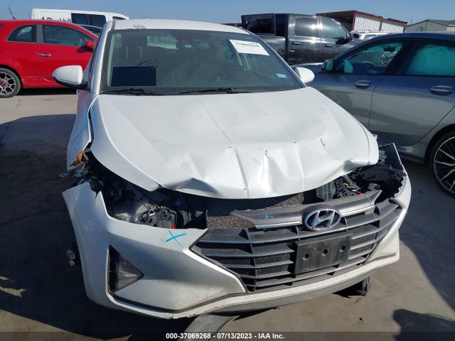 Hyundai ELANTRA SEL 2019 5NPD84LFXKH475503 Image 12