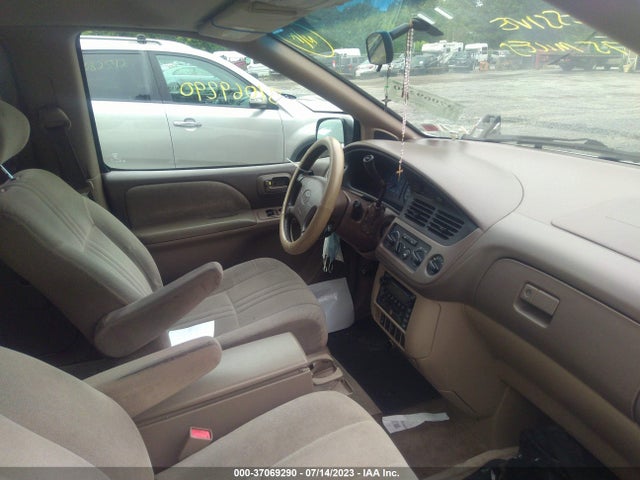 2002 TOYOTA SIENNA LE/XLE VIN: 4T3ZF13C62U490881