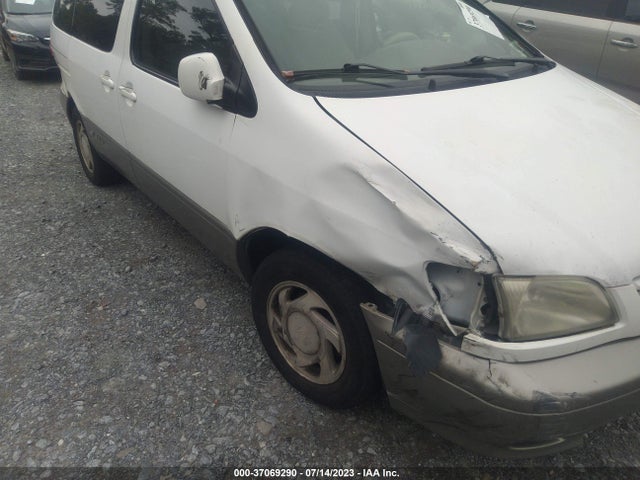 2002 TOYOTA SIENNA LE/XLE VIN: 4T3ZF13C62U490881