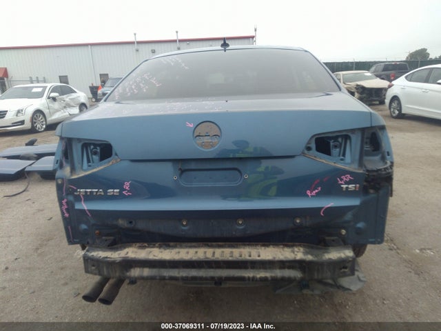 3VWD17AJ6FM286230 Volkswagen Jetta Sedan 1.8t Se