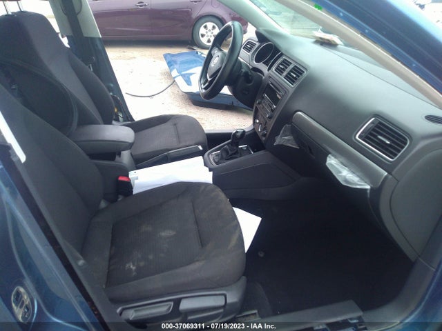 3VWD17AJ6FM286230 Volkswagen Jetta Sedan 1.8t Se