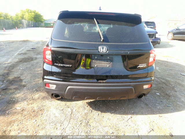 2021 HONDA PASSPORT SPORT VIN: 5FNYF8H2XMB010015