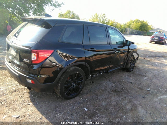 2021 HONDA PASSPORT SPORT VIN: 5FNYF8H2XMB010015