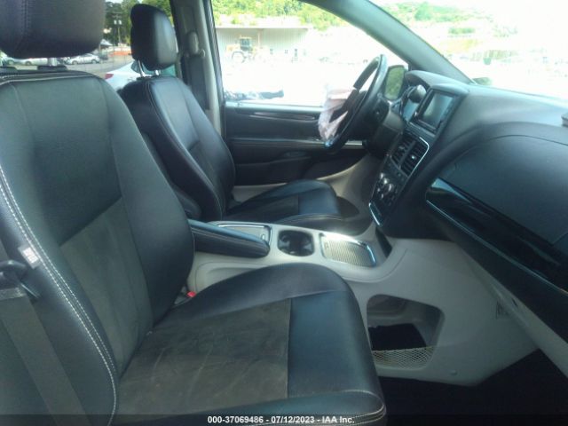 2C4RDGCG3KR563517 Dodge Grand Caravan Sxt