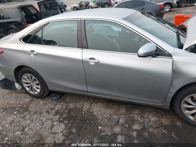2015 TOYOTA CAMRY XLE/SE/LE/XSE VIN: 4T1BF1FK7FU110904