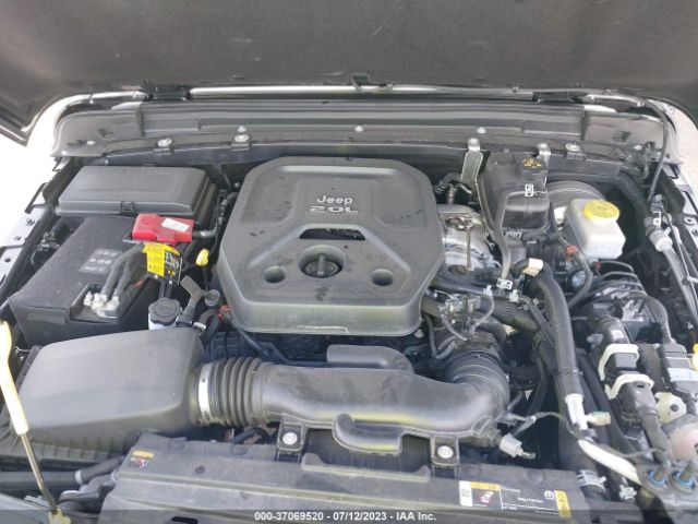 1C4HJXENXMW837144 Jeep Wrangler Unlimited Sahara