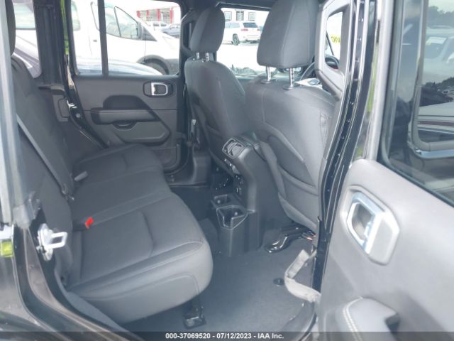 1C4HJXENXMW837144 Jeep Wrangler Unlimited Sahara