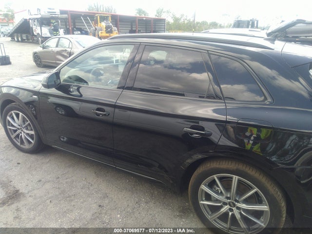 WA1E2AFYXP2072125 Audi Q5 S Line Premium Plus