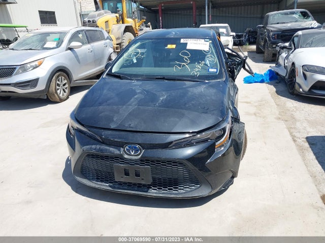 Toyota Corolla Hybrid Le 2022 JTDEAMDE0NJ059101 Image 4