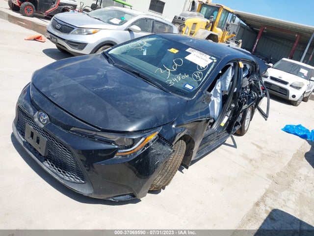 Toyota Corolla Hybrid Le 2022 JTDEAMDE0NJ059101 Image 2
