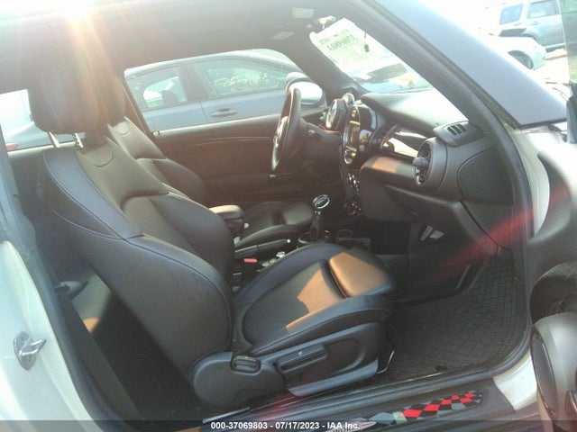 2018 Mini Cooper, VIN: WMWXP7C51J2A47781