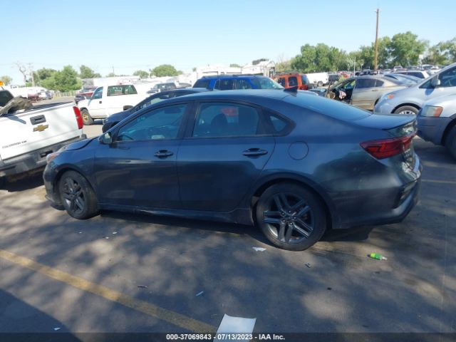 3KPF34AD8ME379143 KIA Forte Gt-line