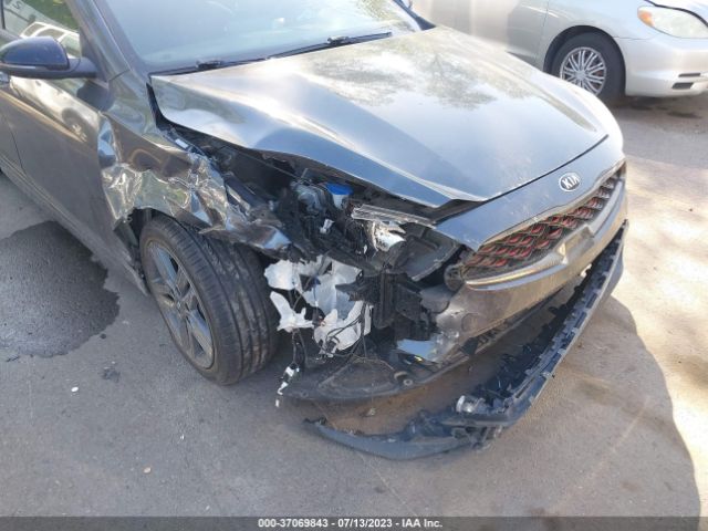 3KPF34AD8ME379143 KIA Forte Gt-line