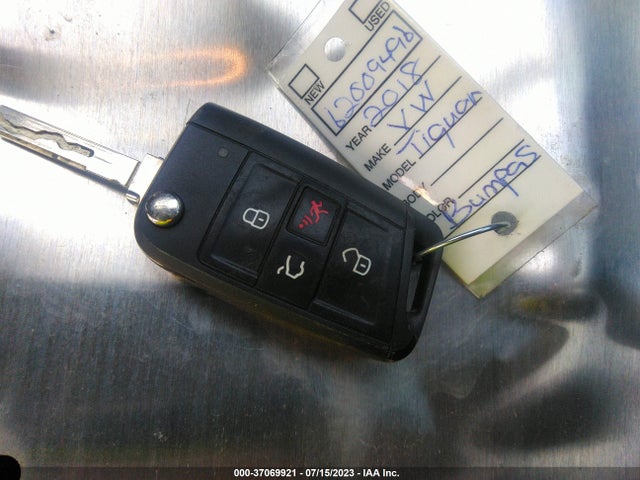 3VV1B7AX3JM160862 Volkswagen TIGUAN S