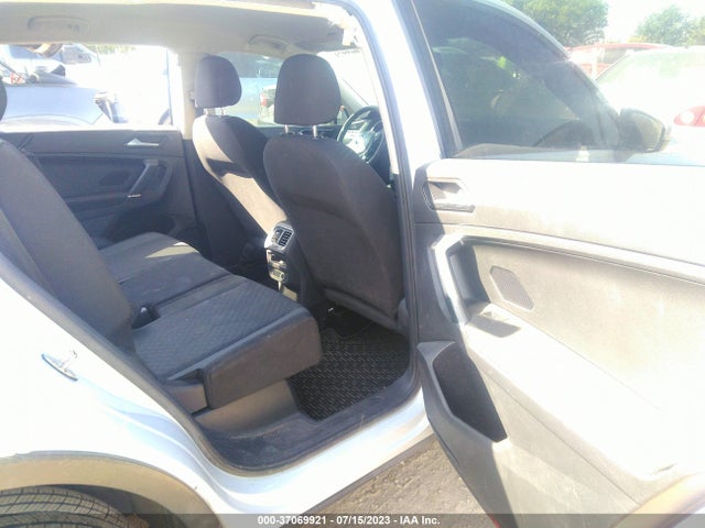 3VV1B7AX3JM160862 Volkswagen TIGUAN S