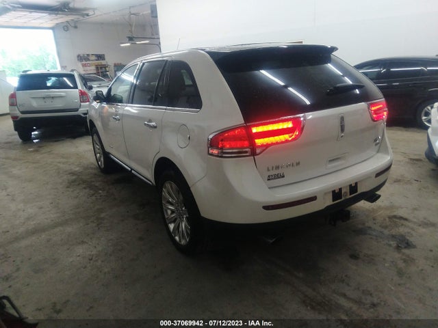 2011 LINCOLN MKX VIN: 2LMDJ8JK3BBJ19692