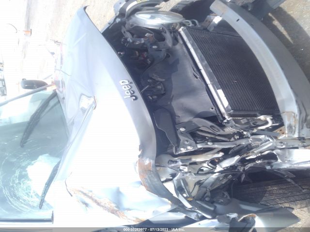 1C4NJRFB4GD585927 Jeep Patriot Latitude
