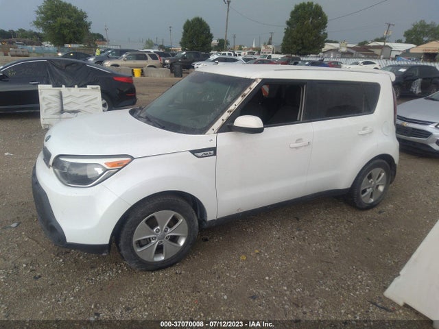 KIA Soul Base 2015 KNDJN2A28F7135826 Image 2