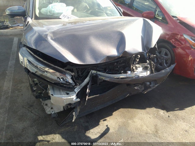 2021 Honda Clarity, VIN: JHMZC5F15MC000977