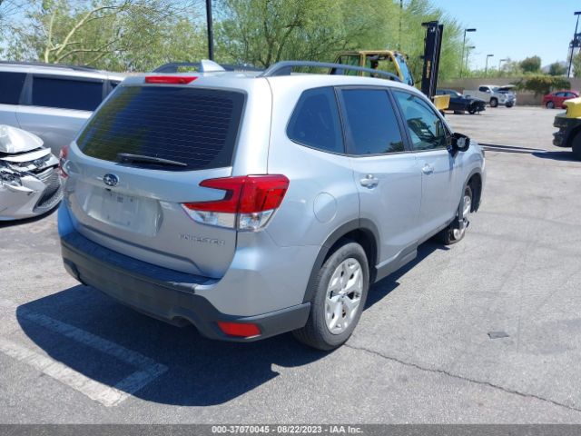 JF2SKACC8KH498047 Subaru Forester