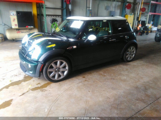 2006 MINI COOPER HARDTOP S VIN: WMWRE33596TJ35130