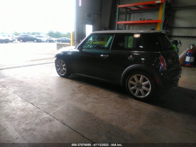 2006 MINI COOPER HARDTOP S VIN: WMWRE33596TJ35130