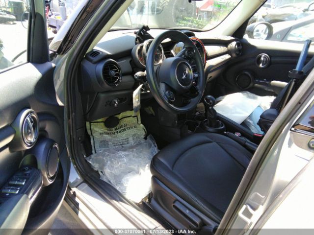 WMWXU1C58K2F82369 Mini Hardtop 4 Door Cooper