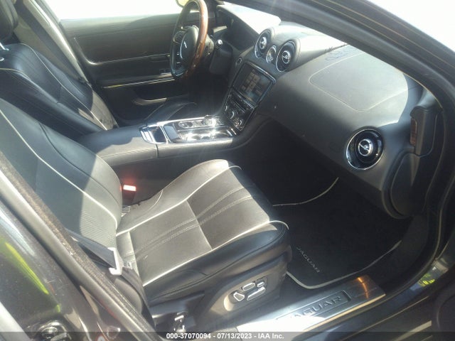 2015 Jaguar XJ, VIN: SAJWJ2GD5F8V84242