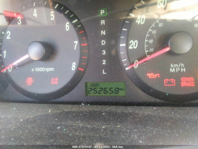 2006 HYUNDAI ELANTRA GLS/LIMITED VIN: KMHDN46D26U227272
