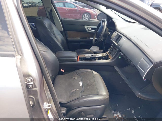 SAJWA0ES9EPU12936 Jaguar Xf I4 T