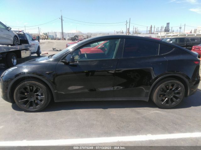 7SAYGDEE4NF382667 Tesla Model Y Long Range