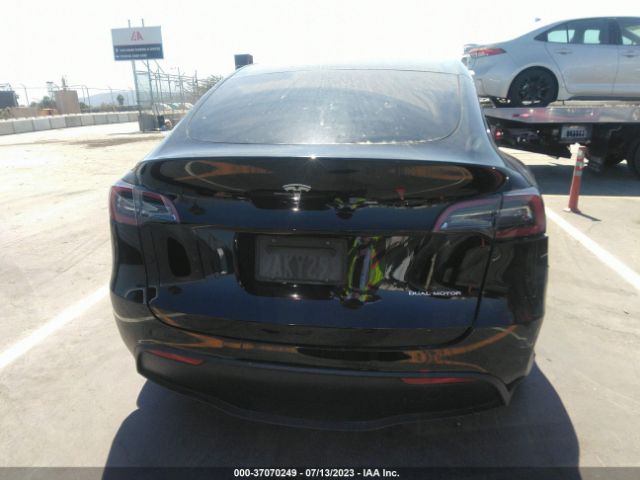 7SAYGDEE4NF382667 Tesla Model Y Long Range