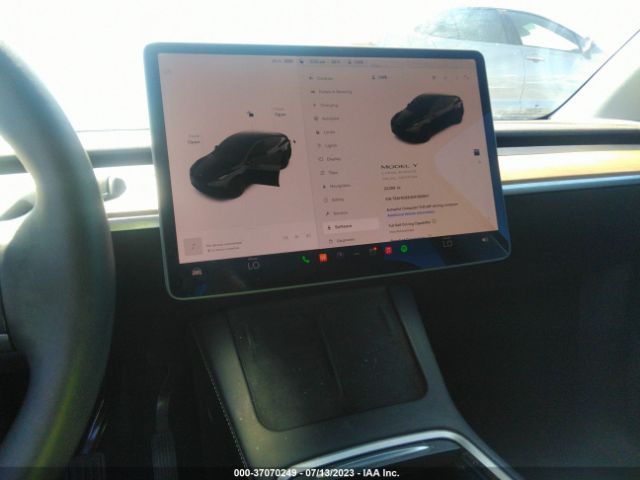 7SAYGDEE4NF382667 Tesla Model Y Long Range