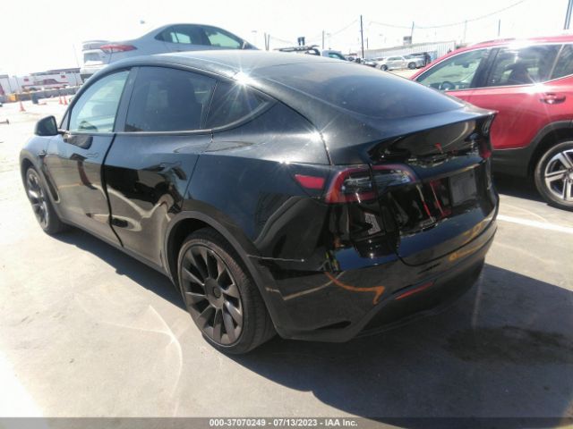 7SAYGDEE4NF382667 Tesla Model Y Long Range