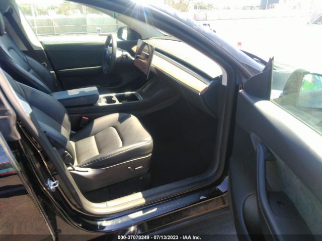 7SAYGDEE4NF382667 Tesla Model Y Long Range
