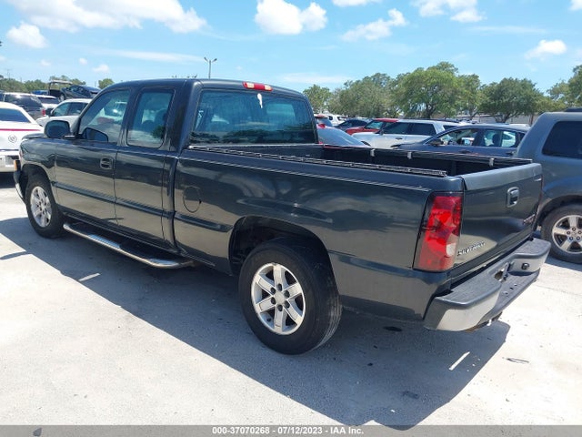 2005 CHEVROLET SILVERADO 1500 WORK TRUCK VIN: 1GCEC19X75Z158132