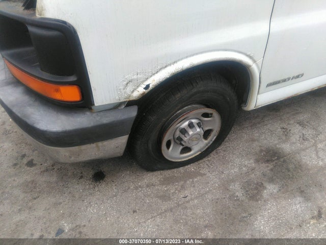 2007 CHEVROLET EXPRESS CARGO VAN VIN: 1GCGG25V971137369