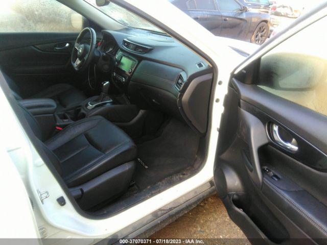 JN8AT2MT7JW469746 Nissan Rogue Sl