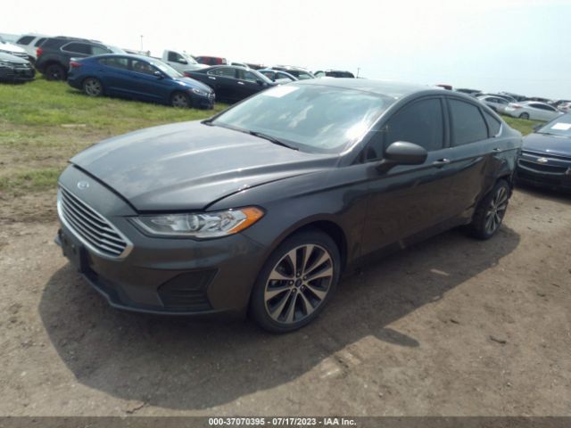 3FA6P0T93LR135726 Ford FUSION SE