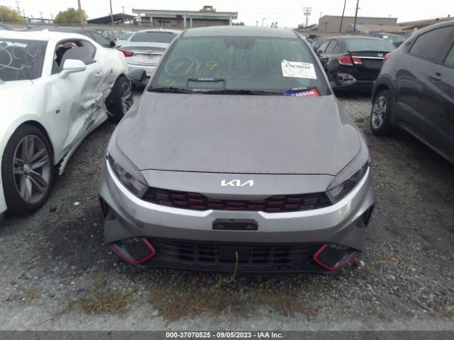3KPF54AD2PE640569 KIA Forte Gt-line
