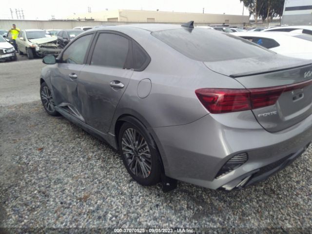 3KPF54AD2PE640569 KIA Forte Gt-line