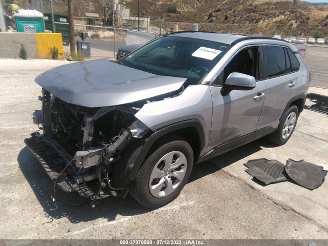 Toyota RAV4 LE 2021 JTMG1RFV9MD531649 Image 2