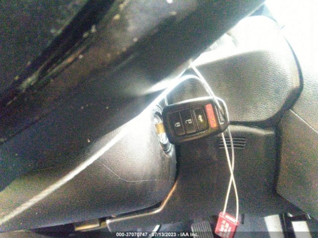 19XFC2F69KE213502 Honda Civic Sedan Lx