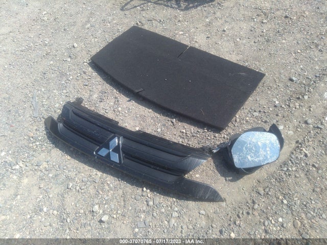 JA4AZ3A38JZ024428 Mitsubishi Outlander Es/se/sel/le